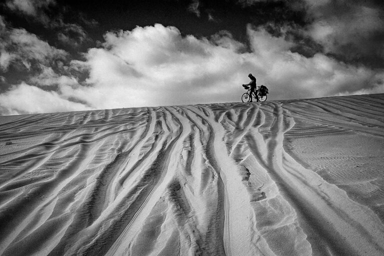 Maria Vogiatzaki - Desert-rider
